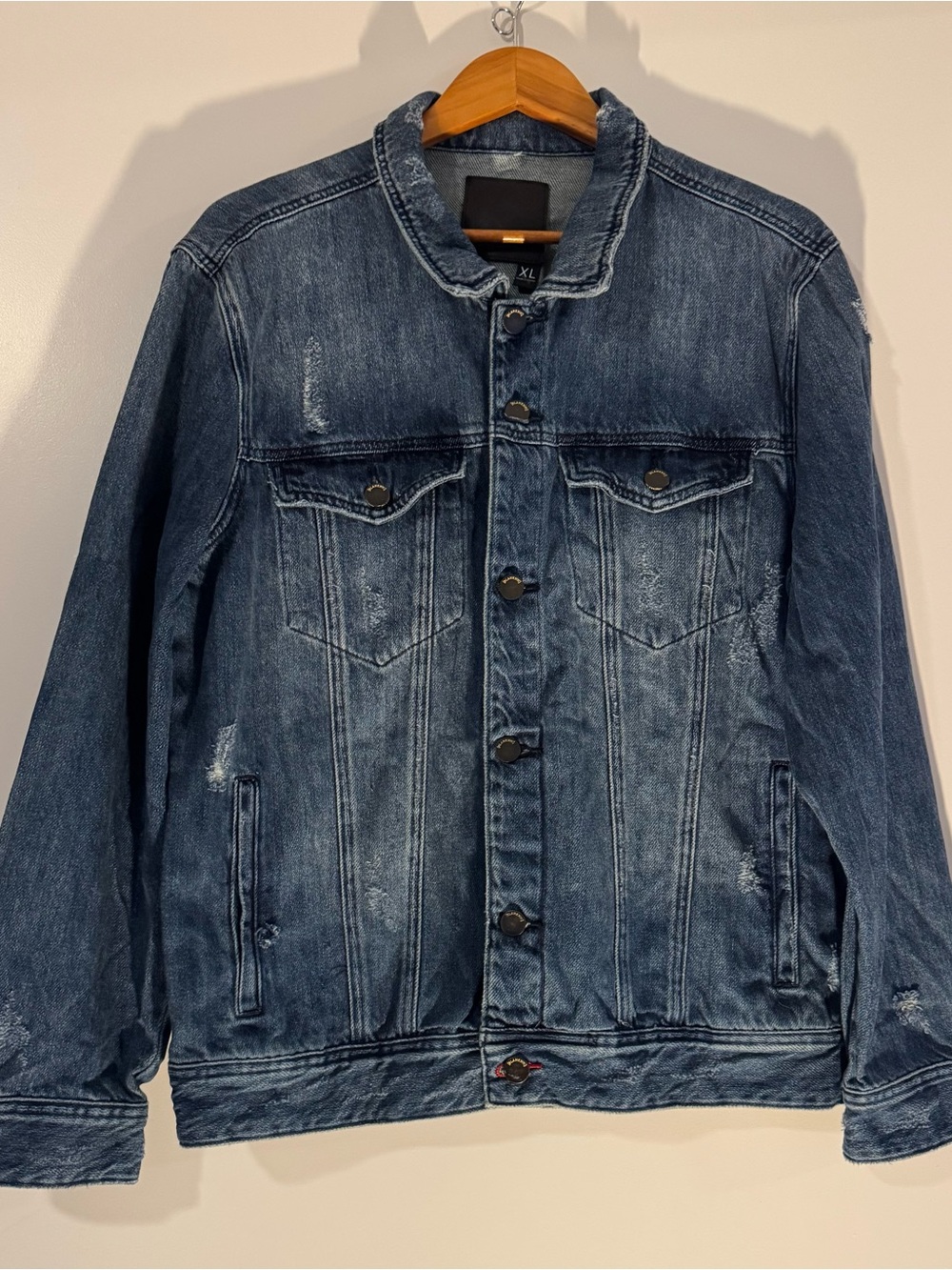 Blank NYC, distressed, denim jacket size, extra large light wash, trucker jacket